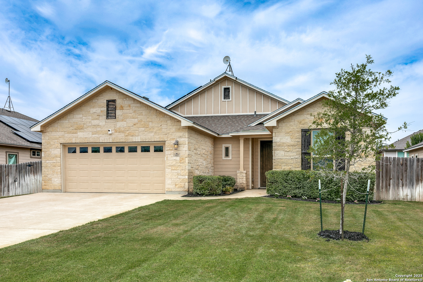305 Iron Gate Pleasanton TX 78064