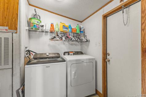 1118 32nd Hondo TX 78861