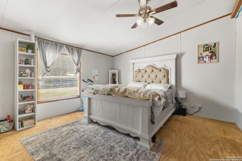 1118 32nd Hondo TX 78861