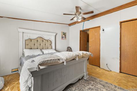 1118 32nd Hondo TX 78861
