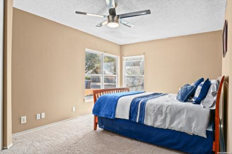 5323 Vista Run San Antonio TX 78247