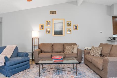 5323 Vista Run San Antonio TX 78247