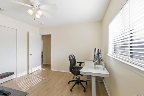 5506 Kenton Bluff San Antonio TX 78240