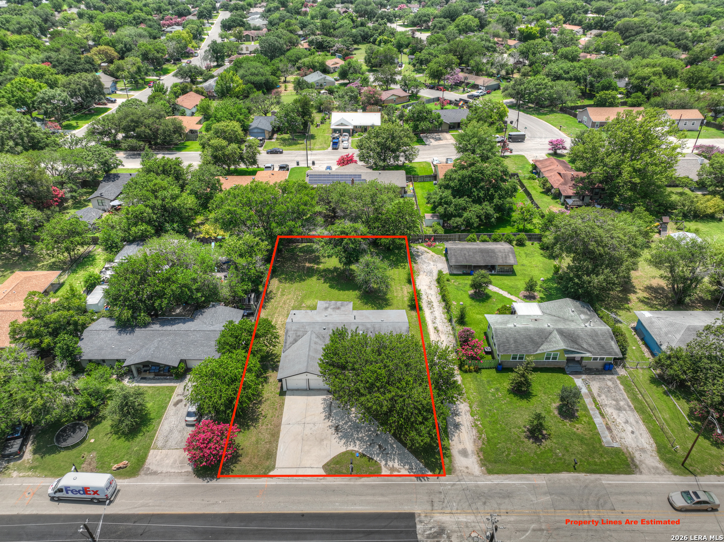 1302 S Mesquite Avenue New Braunfels TX 78130