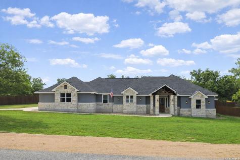 104 Abrego Knoll Drive Floresville TX 78114