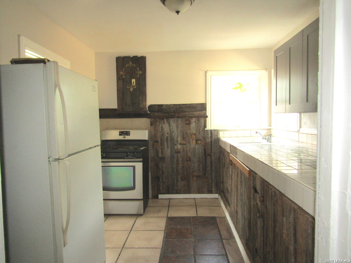 919 Alametos San Antonio TX 78201