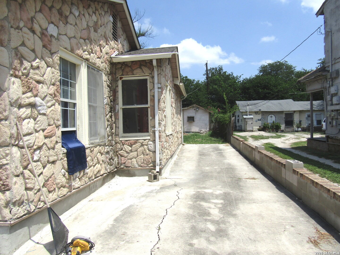 919 Alametos San Antonio TX 78201