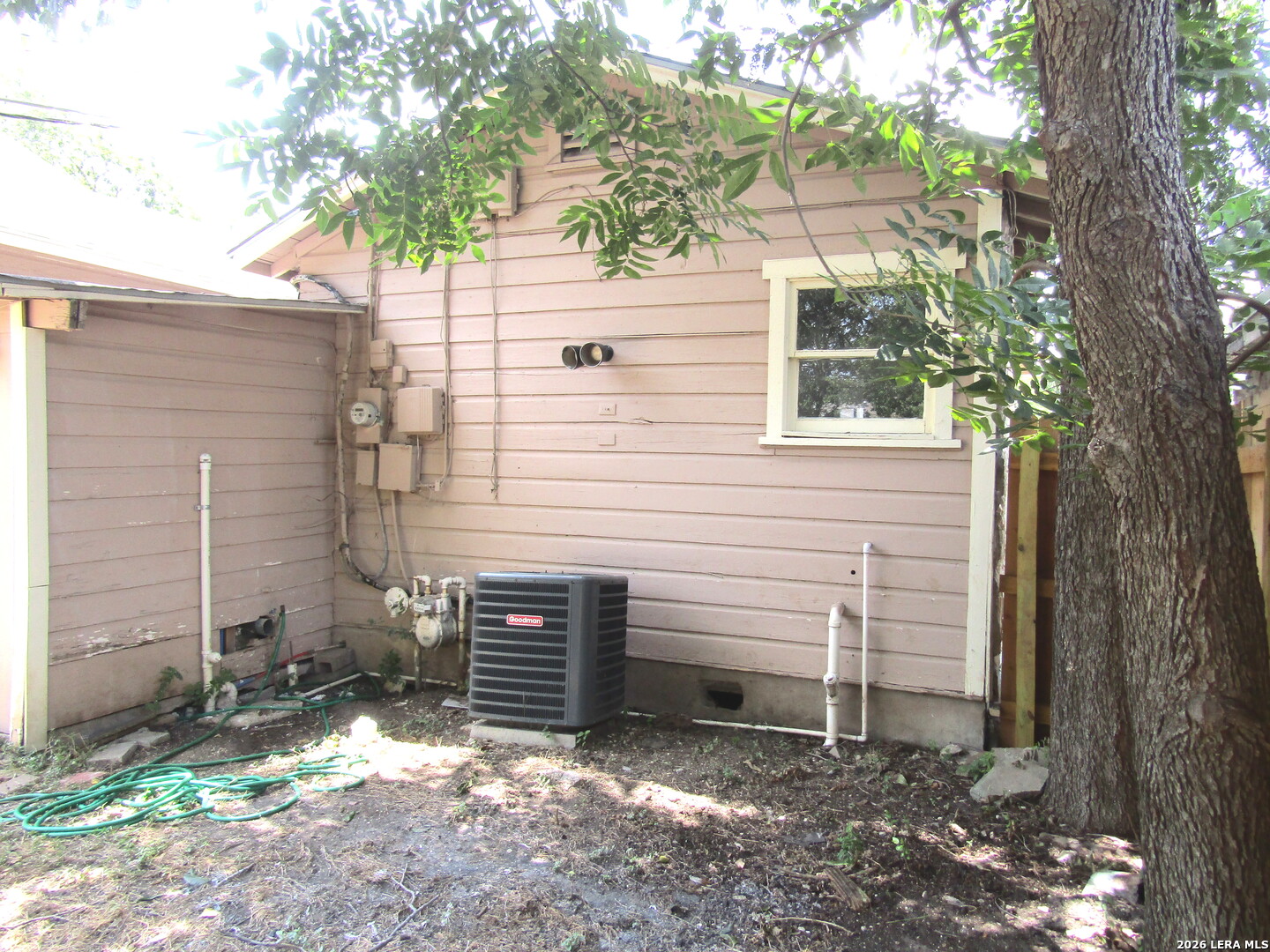 919 Alametos San Antonio TX 78201