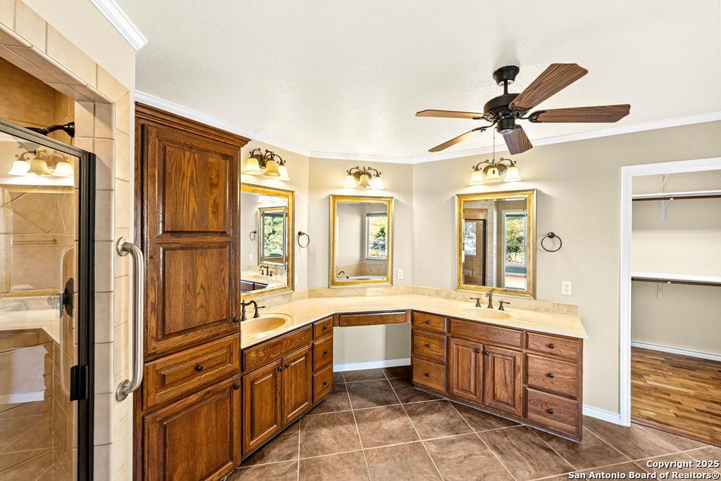 103 Cranbrook Court Ingram TX 78025