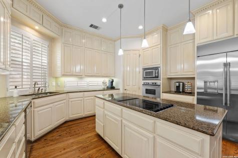 6 Chelsea Way San Antonio TX 78209