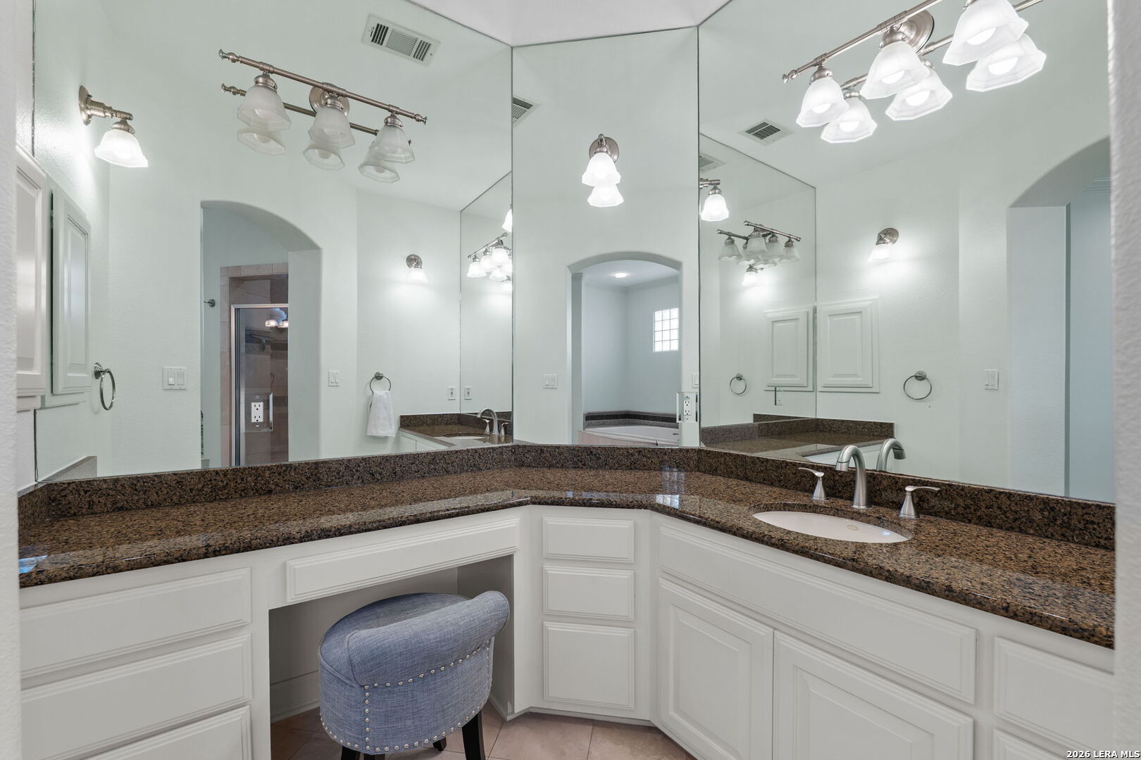 6 Chelsea Way San Antonio TX 78209