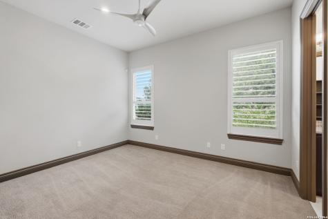 42 Via Aragon San Antonio TX 78257