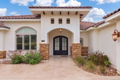 42 Via Aragon San Antonio TX 78257