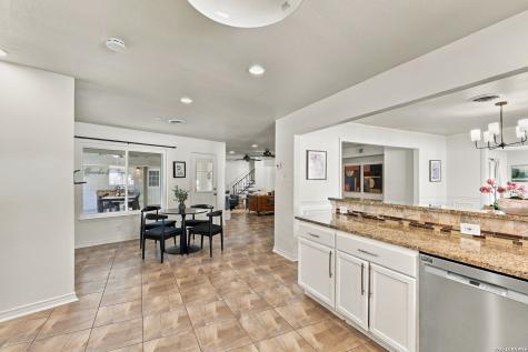 107 Wickford Way Castle Hills TX 78213