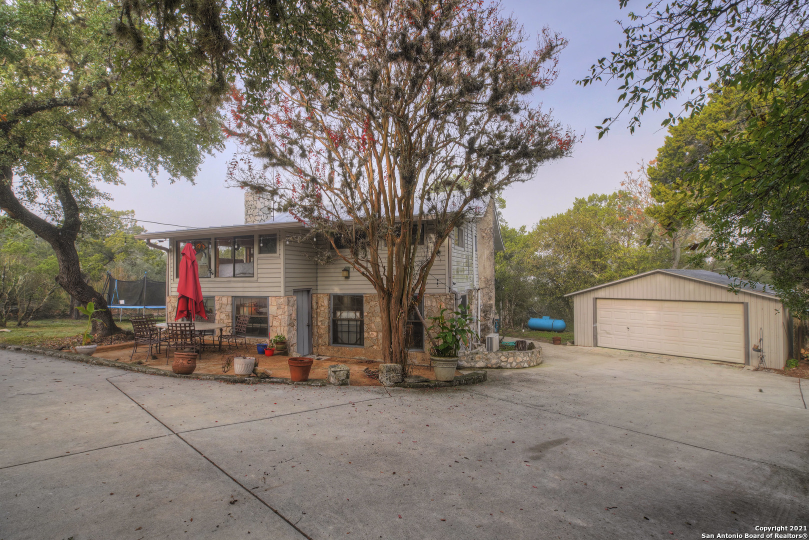 120 County Road 2620 Mico TX 78056