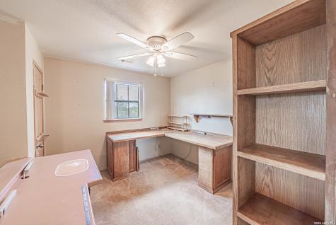 1271 County Road 119 Floresville TX 78114