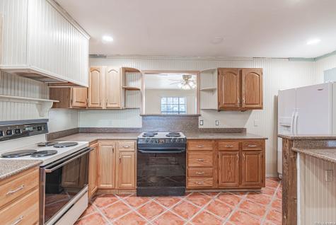 1271 County Road 119 Floresville TX 78114
