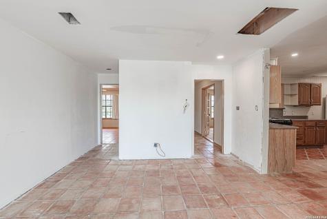 1271 County Road 119 Floresville TX 78114