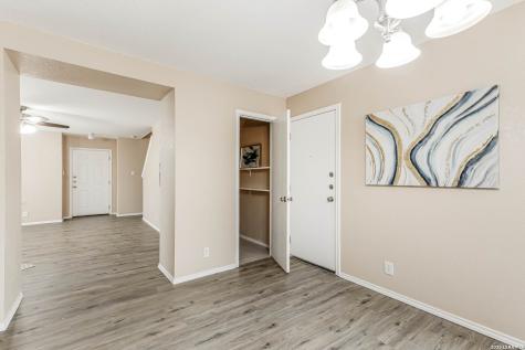 16102 Barrell Run San Antonio TX 78247
