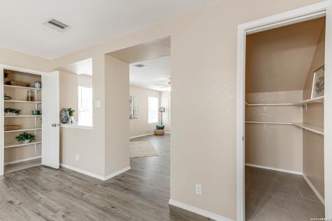16102 Barrell Run San Antonio TX 78247