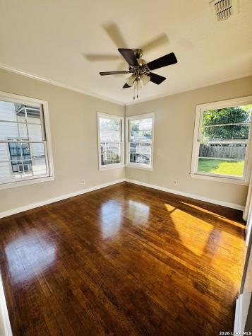 841 Laurel Street Uvalde TX 78801