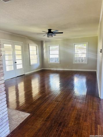 841 Laurel Street Uvalde TX 78801