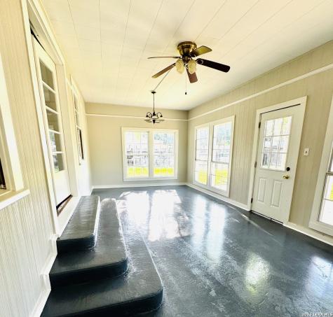 841 Laurel Street Uvalde TX 78801