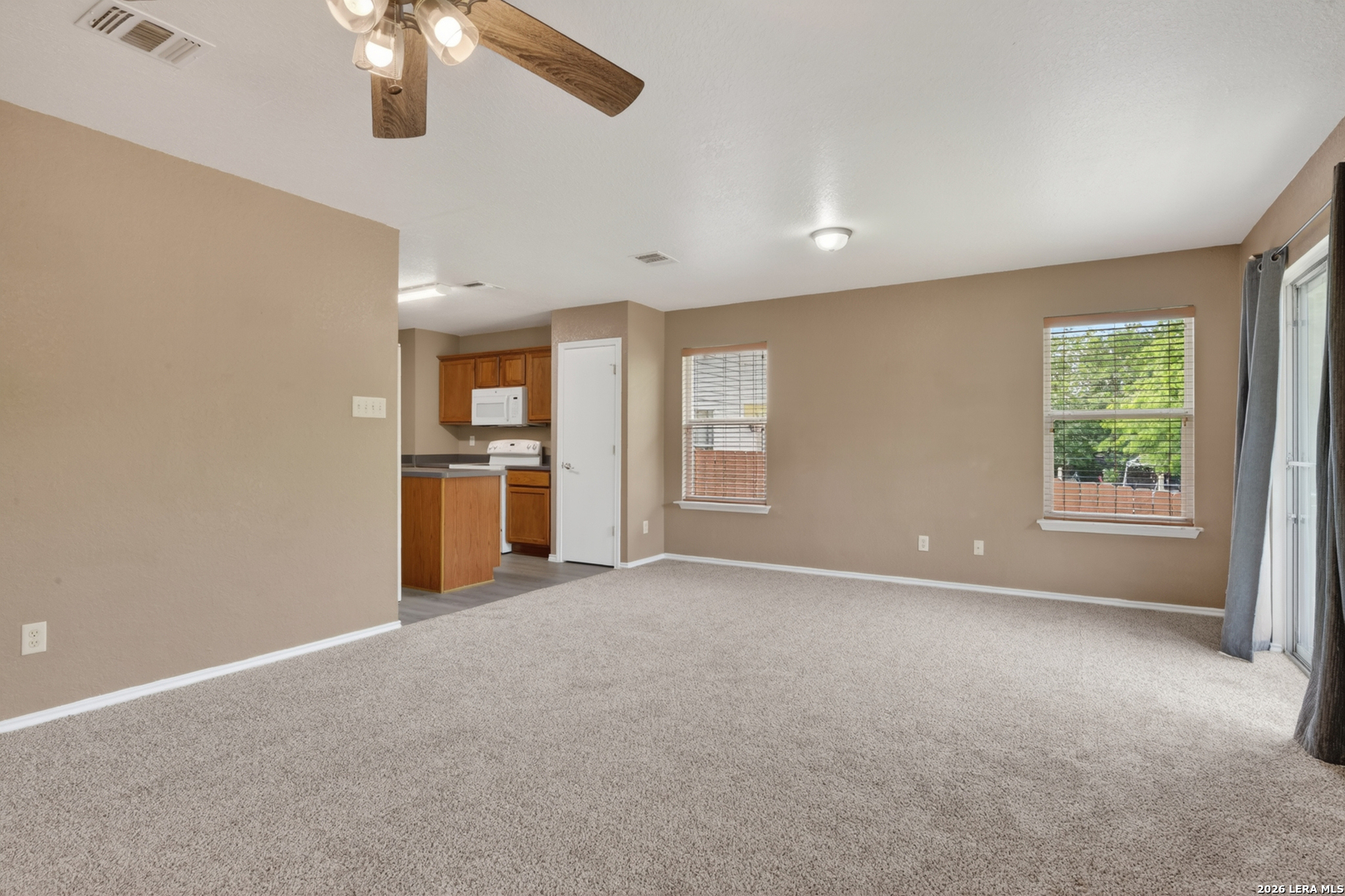 7415 Copper Mesa Converse TX 78109