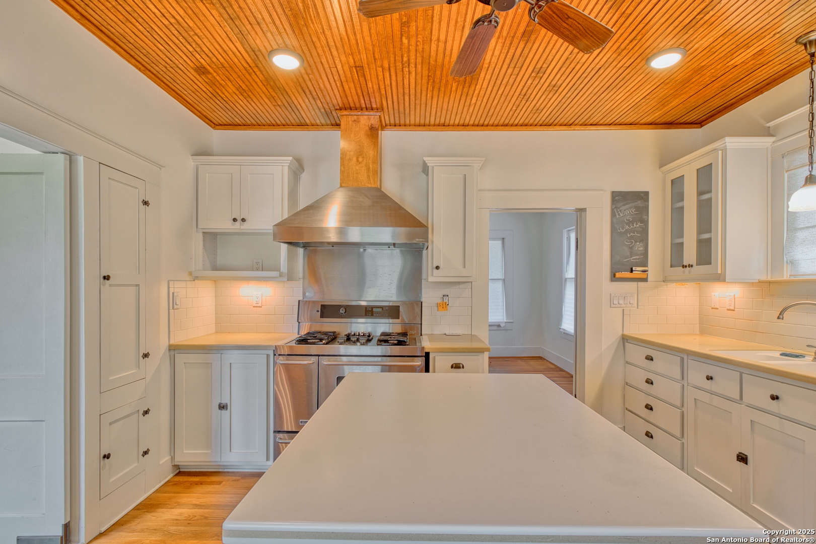 8 Wildwood Trail New Braunfels TX 78130