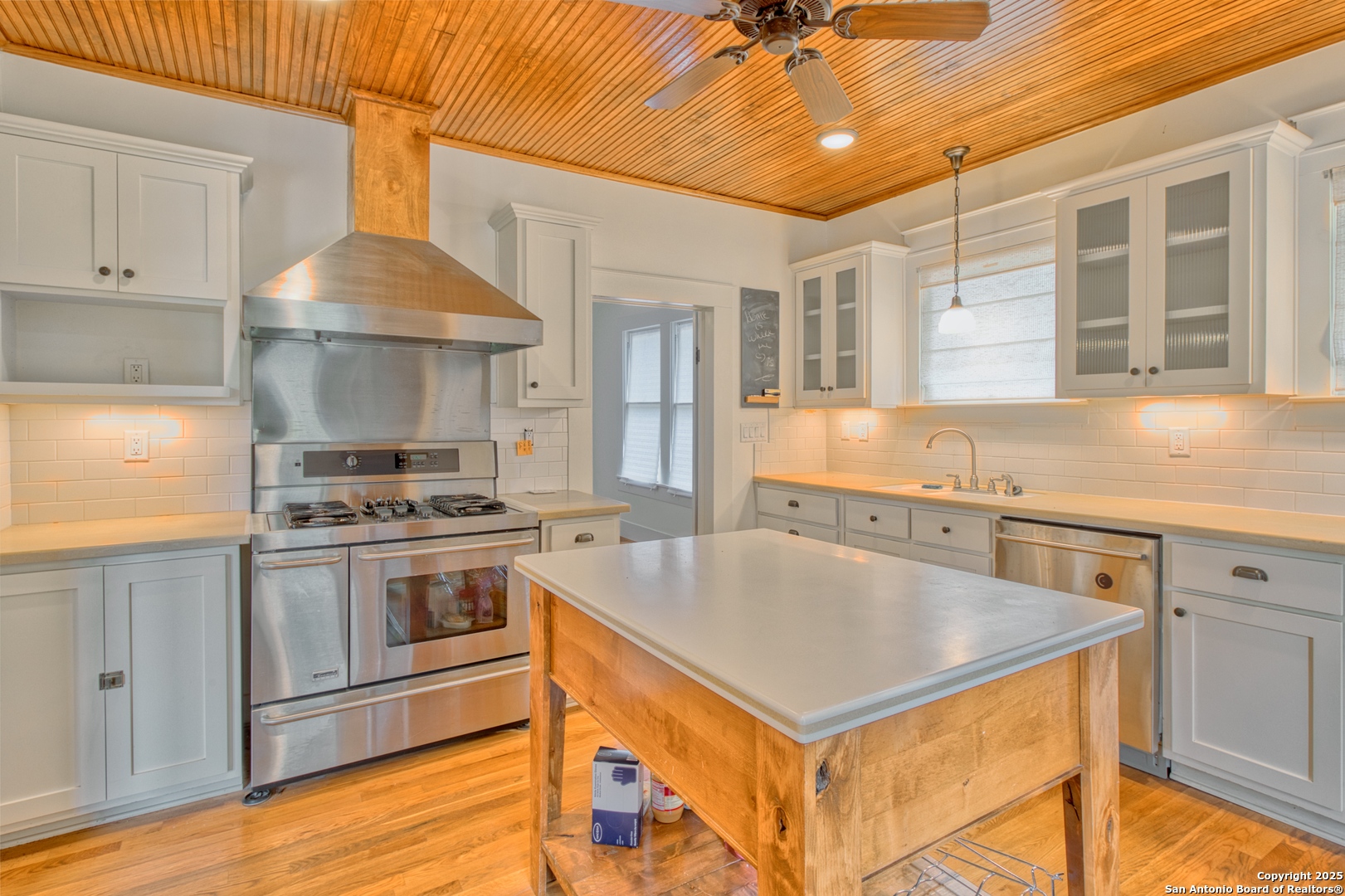 8 Wildwood Trail New Braunfels TX 78130