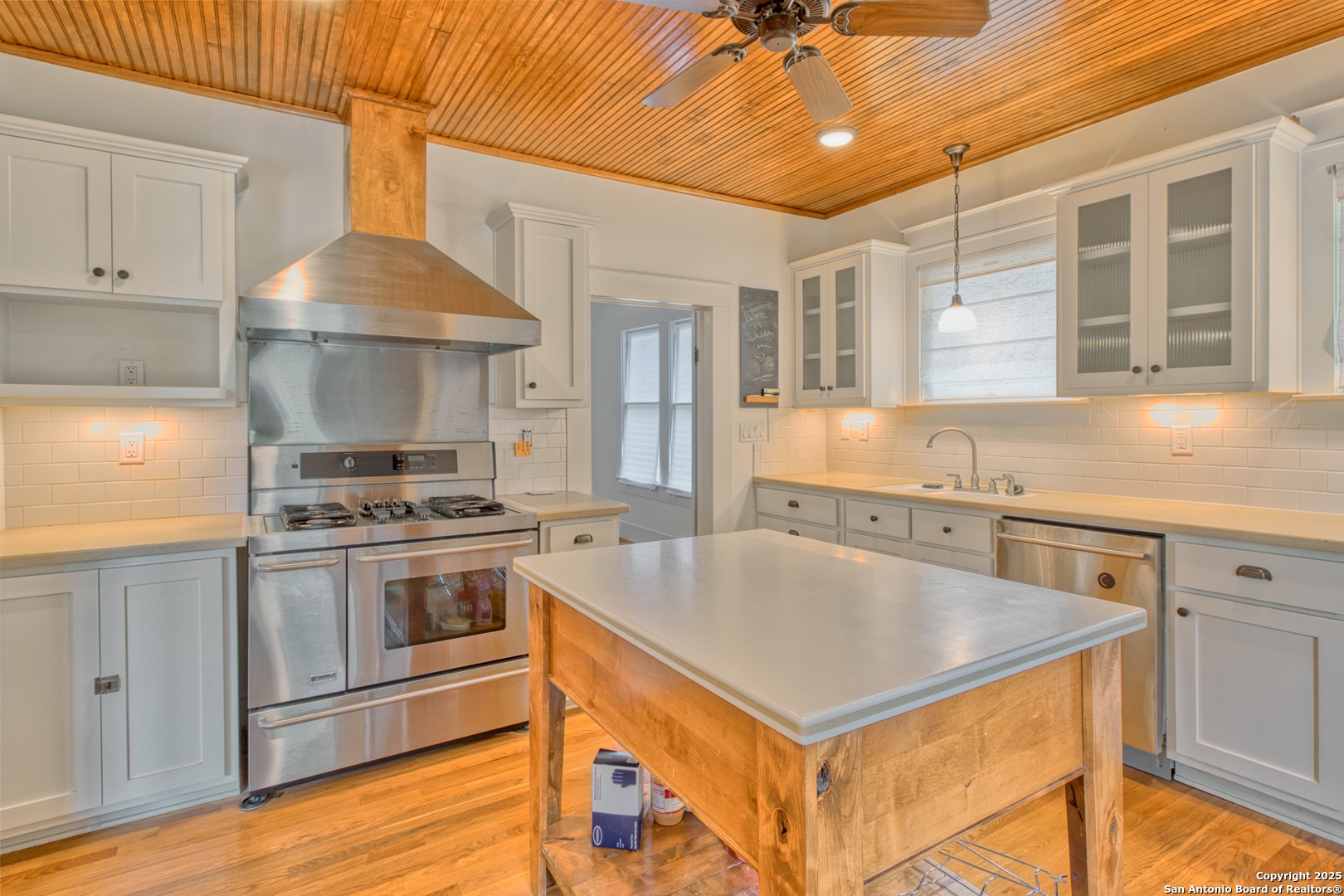 8 Wildwood Trail New Braunfels TX 78130