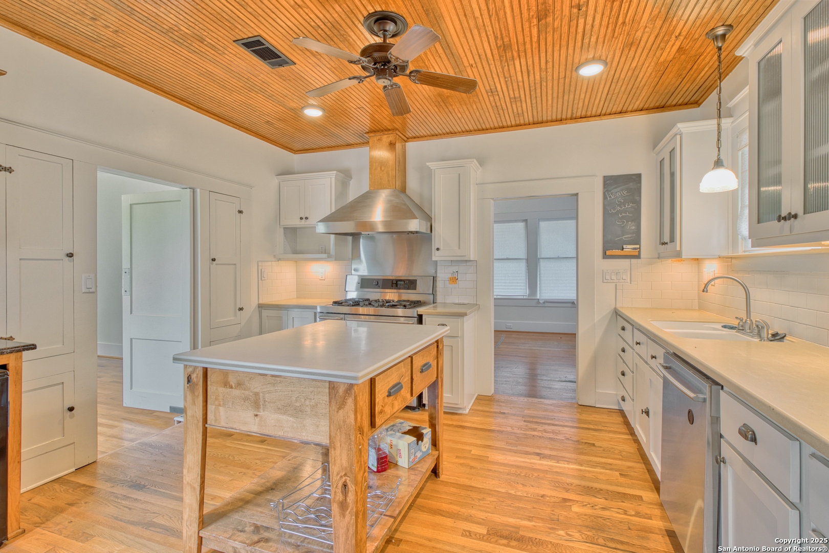 8 Wildwood Trail New Braunfels TX 78130