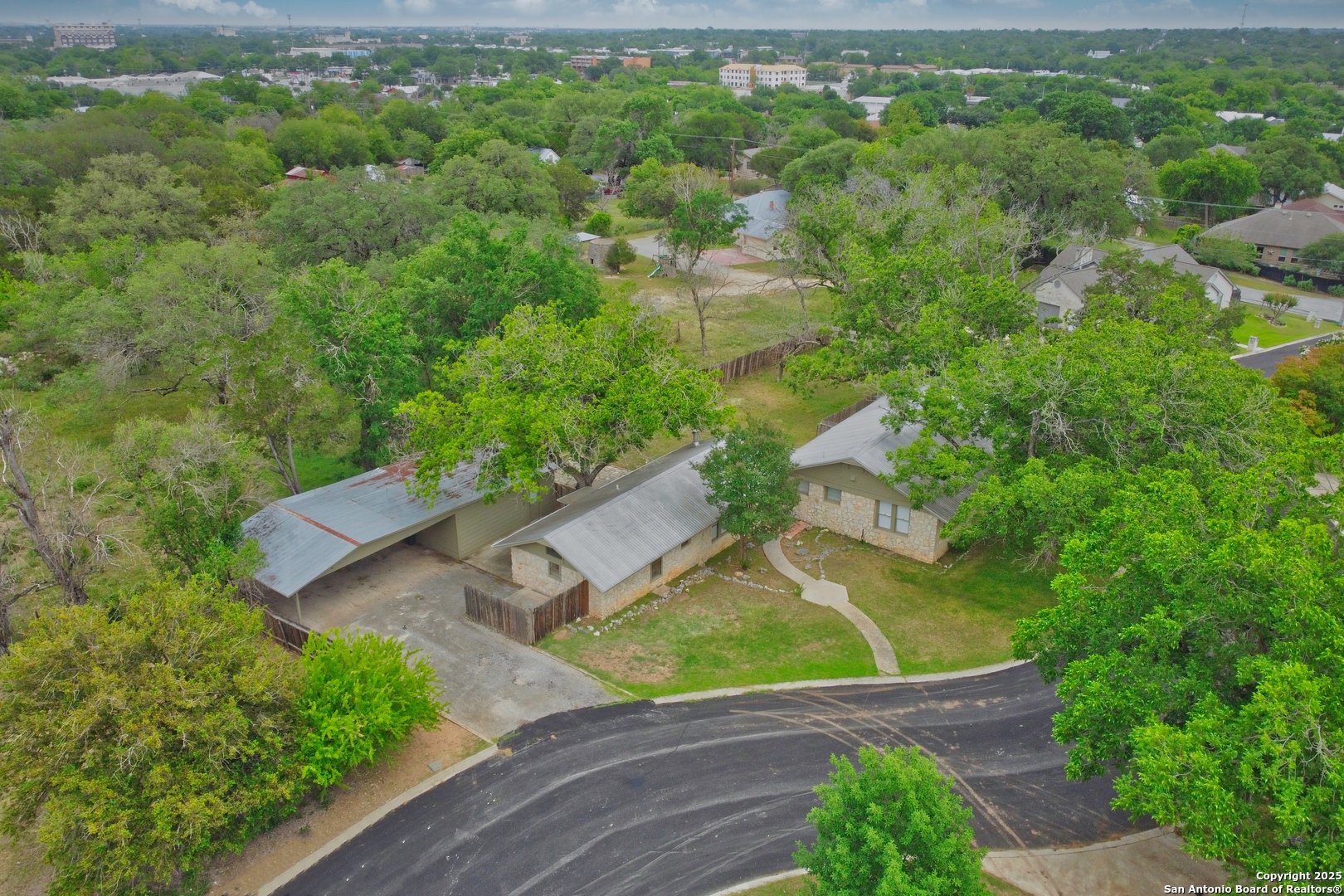 8 Wildwood Trail New Braunfels TX 78130