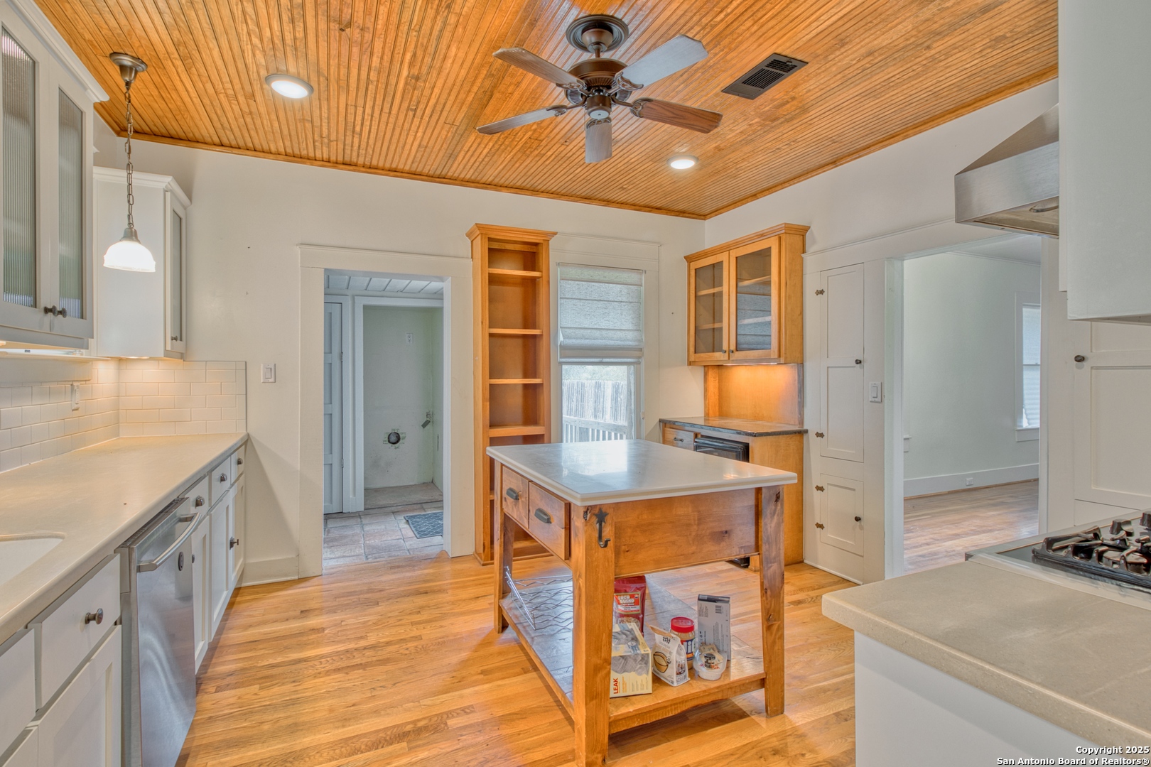 8 Wildwood Trail New Braunfels TX 78130