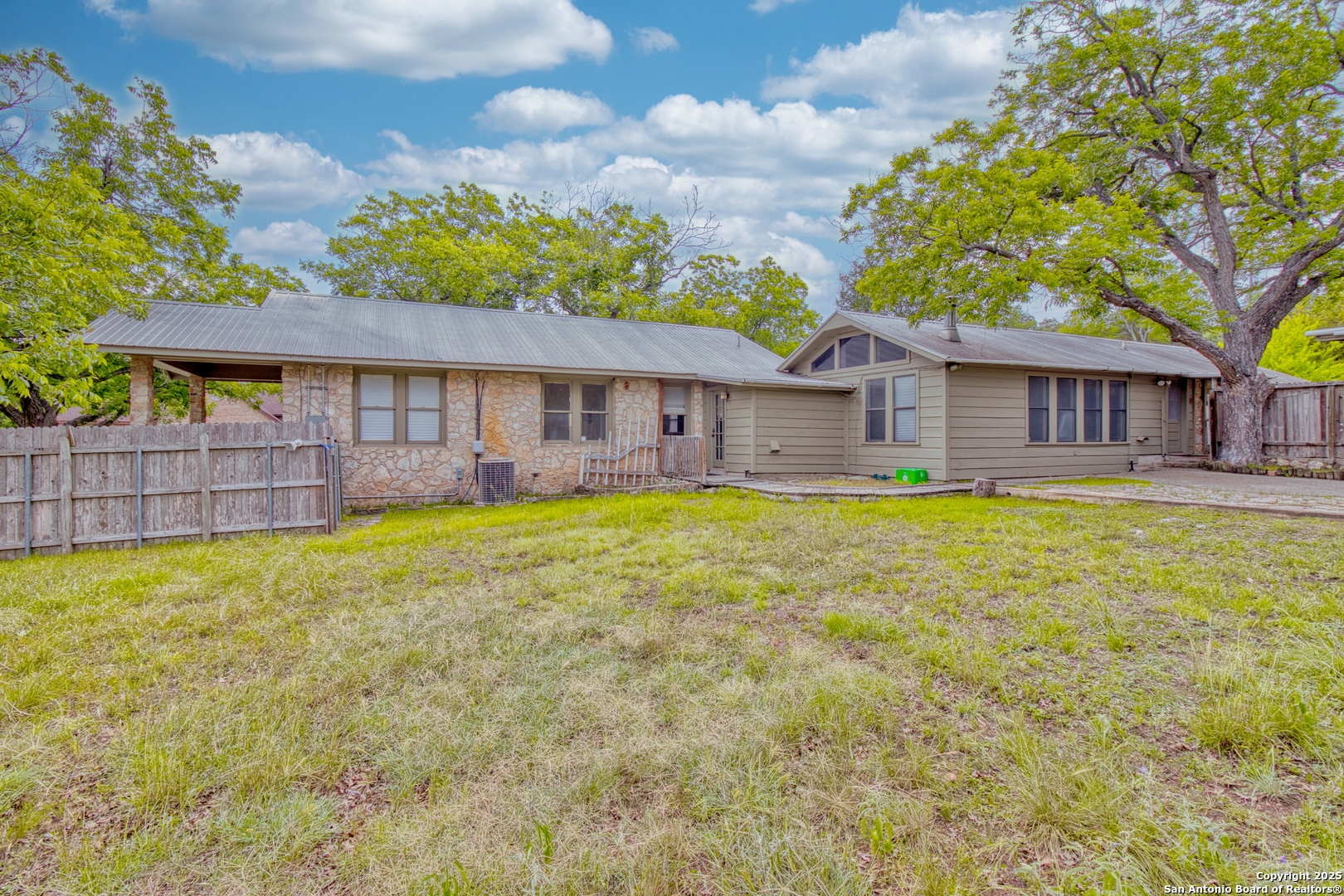 8 Wildwood Trail New Braunfels TX 78130