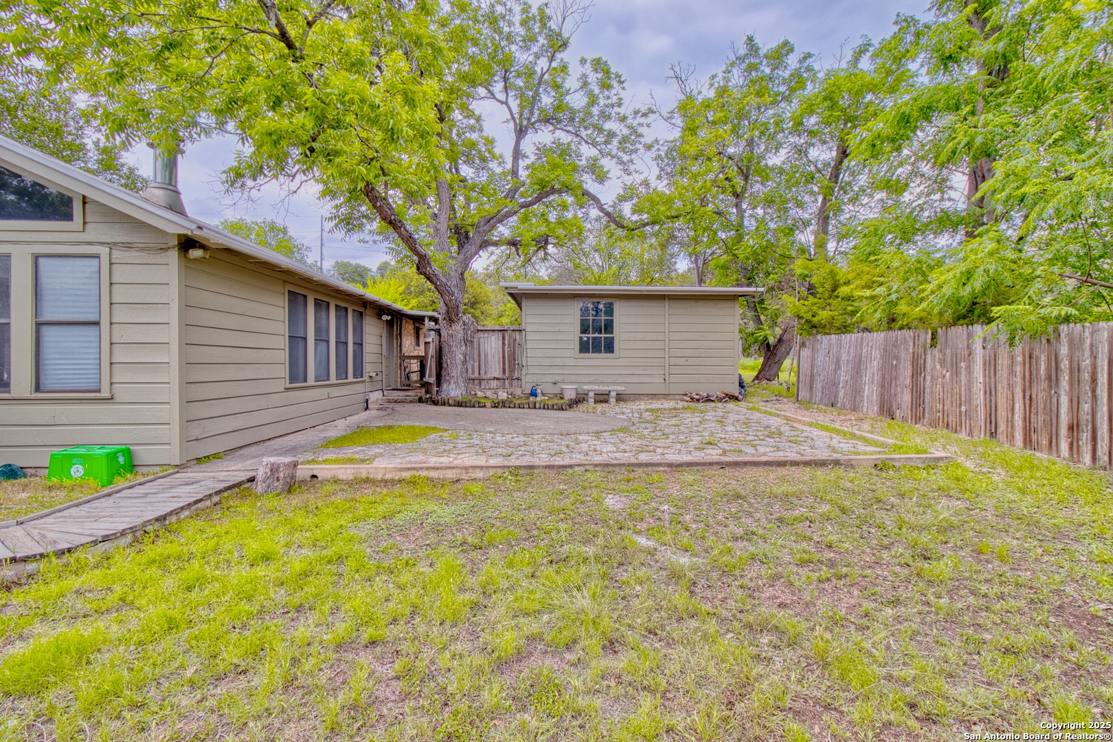 8 Wildwood Trail New Braunfels TX 78130