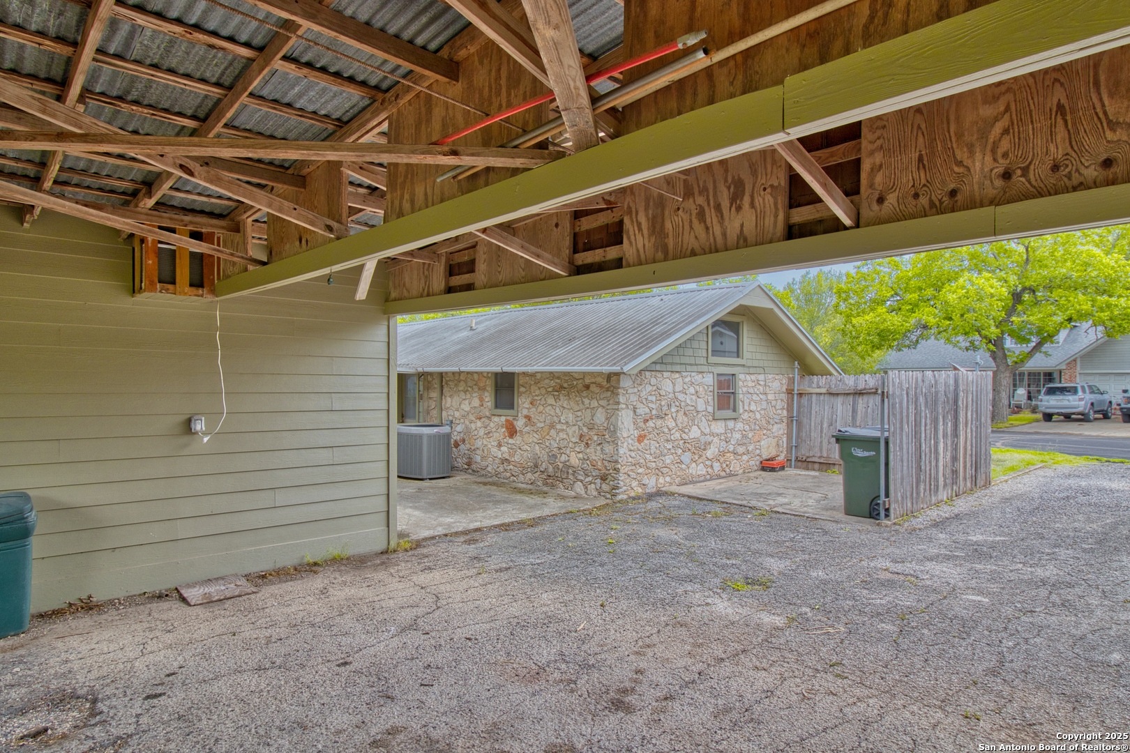 8 Wildwood Trail New Braunfels TX 78130