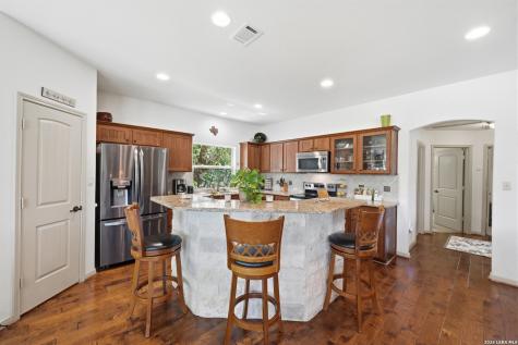 1095 Limerick Lane Canyon Lake TX 78133