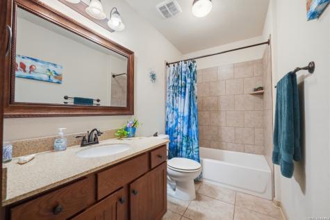 1095 Limerick Lane Canyon Lake TX 78133