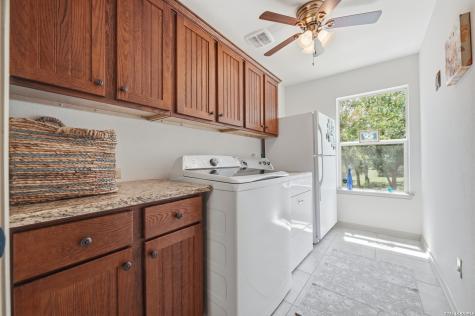 1095 Limerick Lane Canyon Lake TX 78133