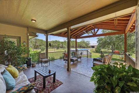 1095 Limerick Lane Canyon Lake TX 78133