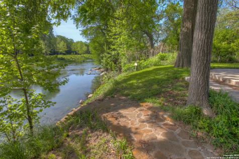 1390 Ervendberg Avenue New Braunfels TX 78130