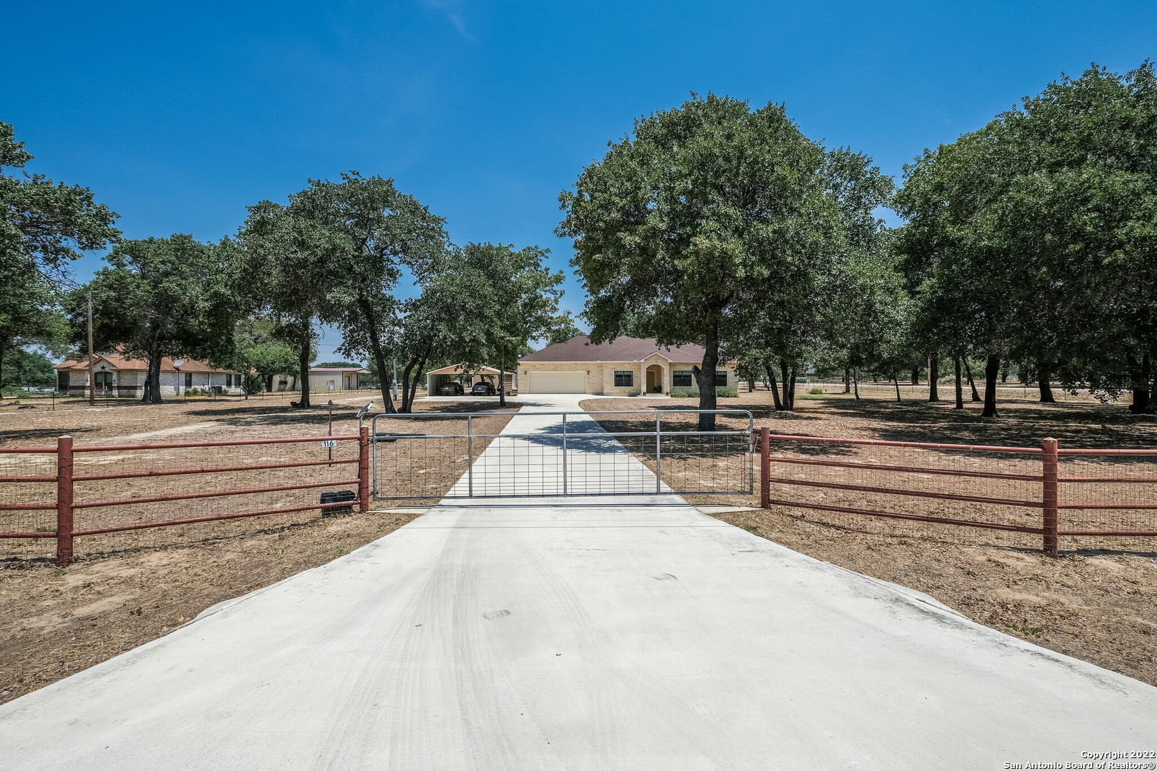 116 County Road 6868 W Natalia TX 78059