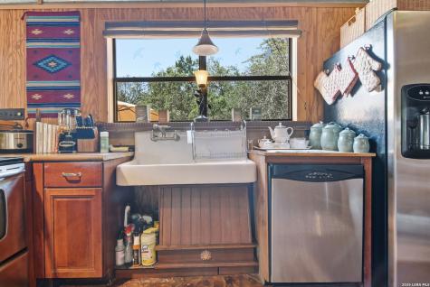 423 Kahn Road Rio Frio TX 78879