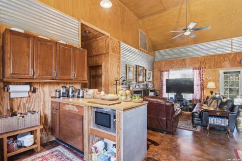 423 Kahn Road Rio Frio TX 78879