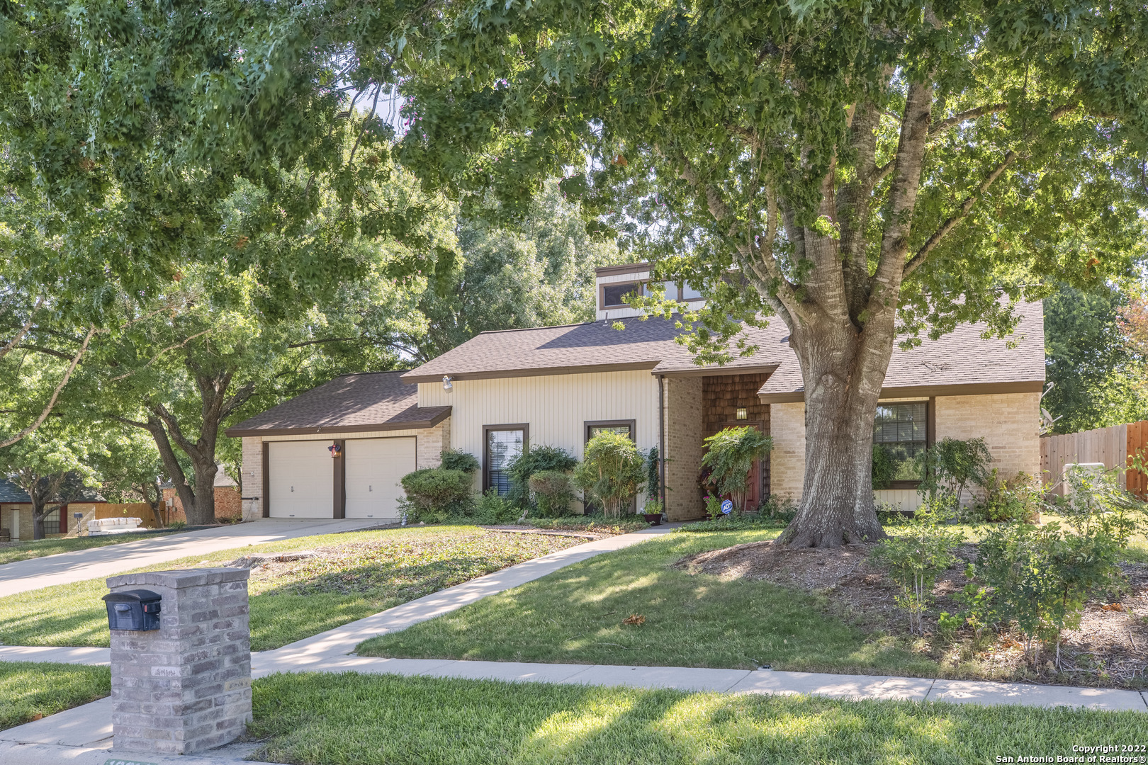 16614 Burr Hill Street San Antonio TX 78247