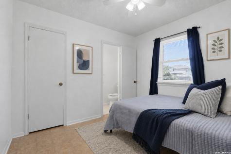 5220 Fm 1518 St Hedwig TX 78152