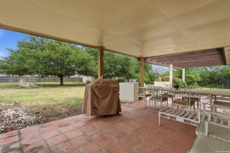 5220 Fm 1518 St Hedwig TX 78152