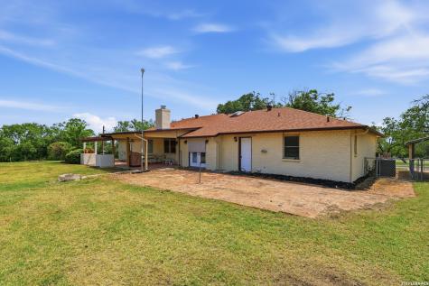 5220 Fm 1518 St Hedwig TX 78152
