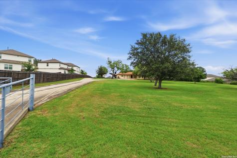 5220 Fm 1518 St Hedwig TX 78152